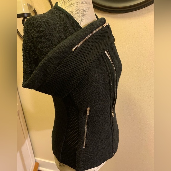 DARLING IRO AMIYA SWEATER JACKET. COLLARLESS, ZIP FRONT & POCKETS. SIDE DETAIL - Picture 9 of 12